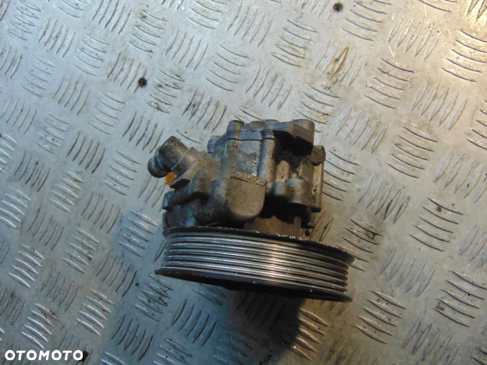 pompa wspomagania Audi a6 c6 3,0 tdi - 3
