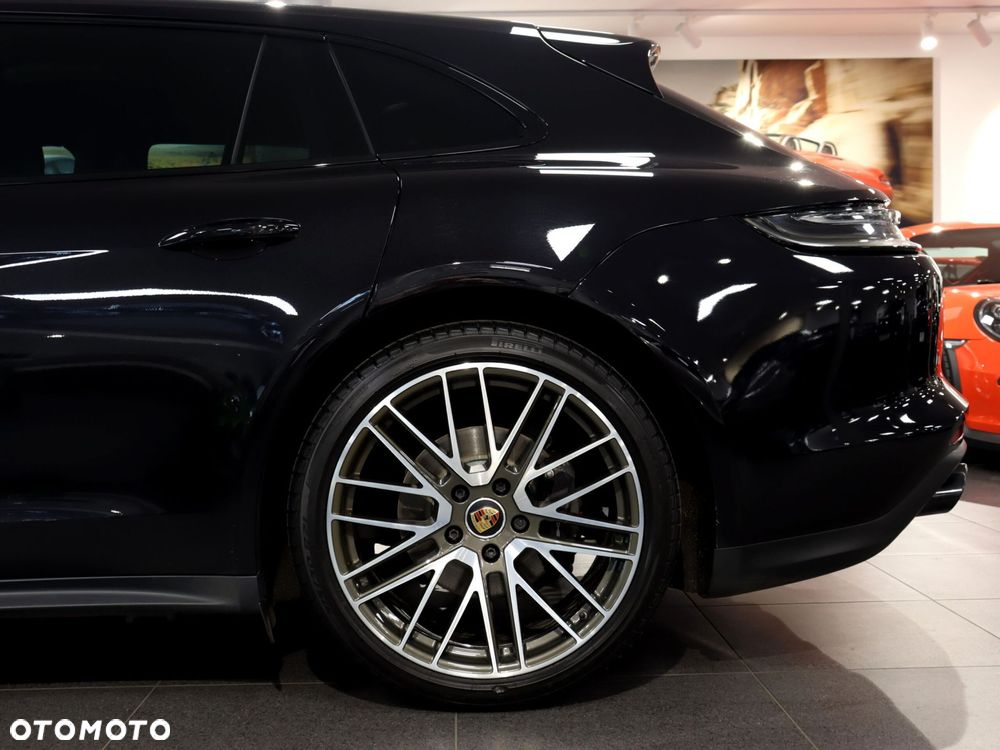 Porsche Panamera 4 Platinum Edition - 12