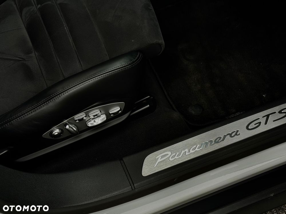 Porsche Panamera GTS - 9