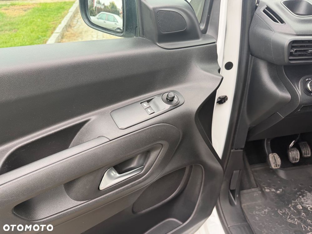 Opel Combo - 19