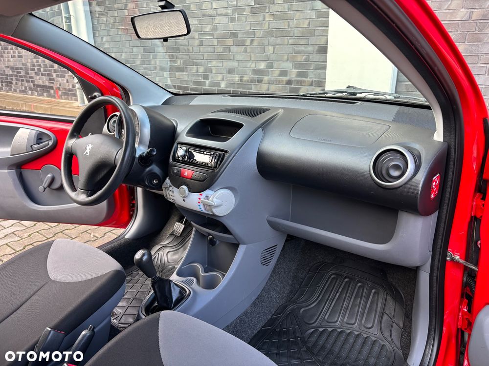 Peugeot 107 1.0 Trendy - 20