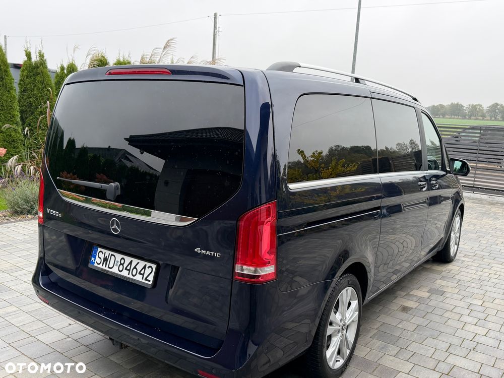 Mercedes-Benz Klasa V - 6