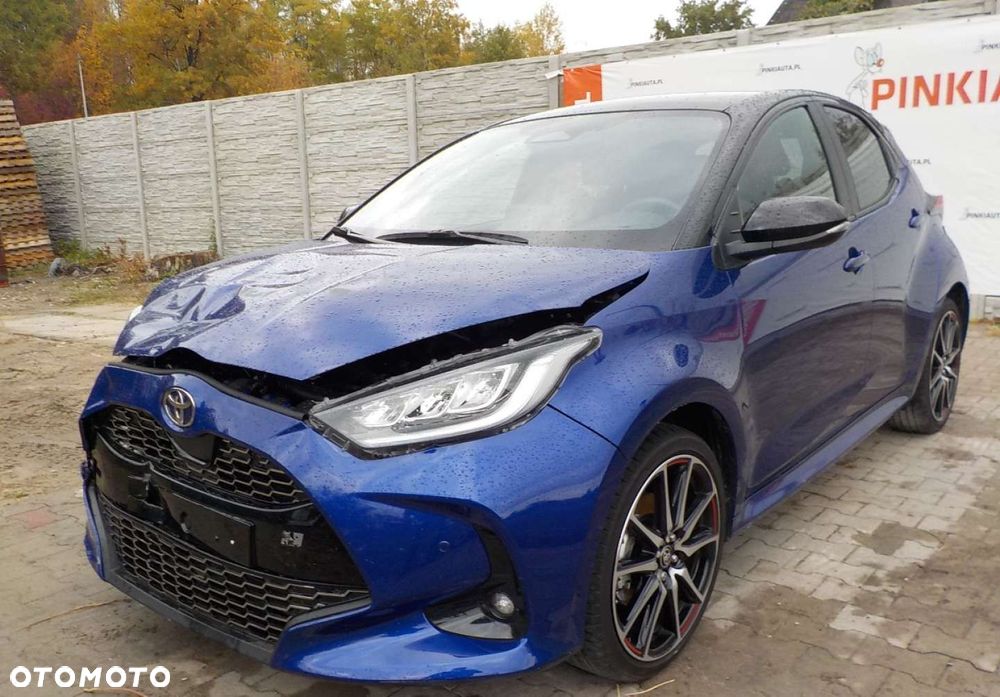 Toyota Yaris - 10
