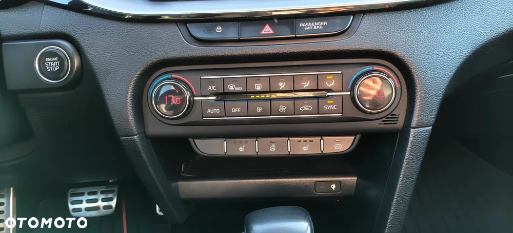 Kia Ceed - 35