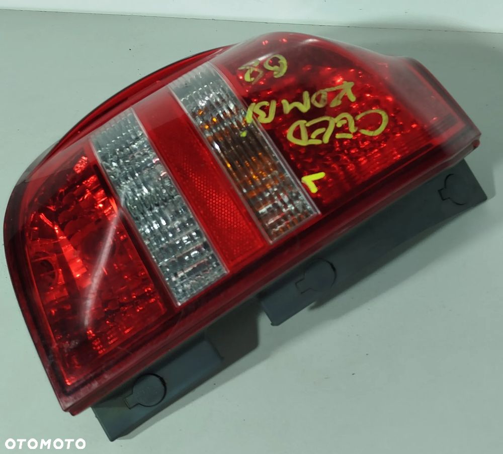 lampa lewa tylna tył KIA CEED KOMBI 06-09 - 2
