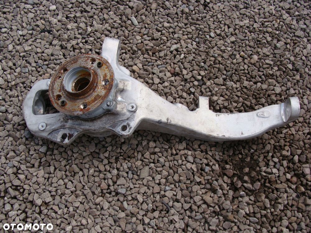 zwrotnica piasta lewa gle w167 63 amg 167 35 16735l nowa - 2