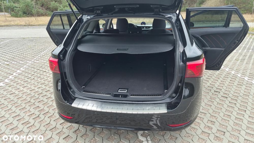 Toyota Avensis 1.8 Prestige - 16