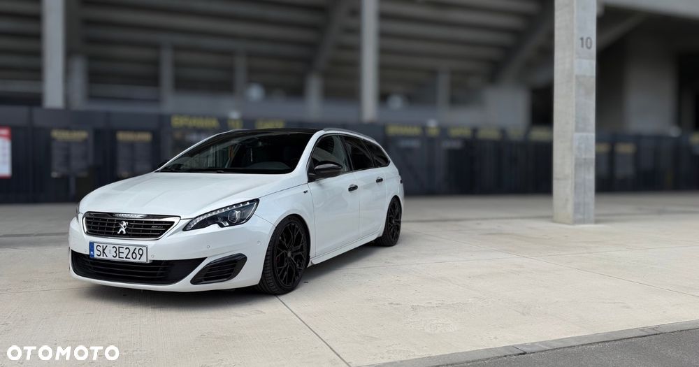 Peugeot 308 - 1