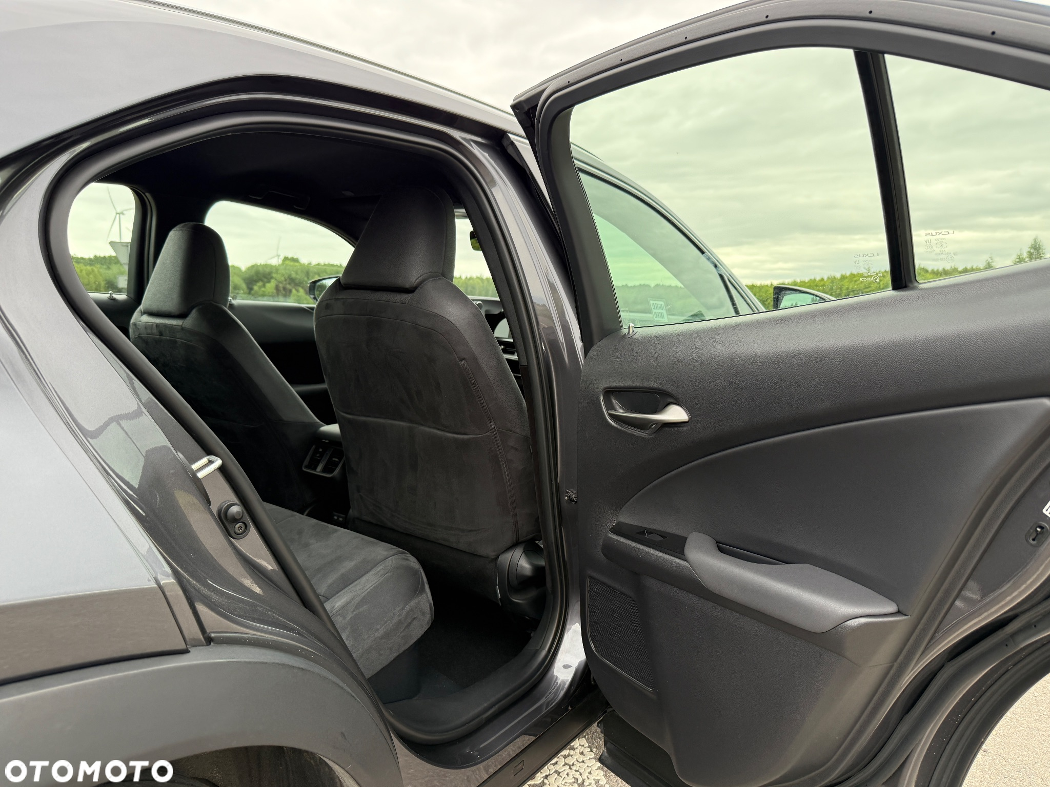 Lexus UX 250h GPF Business 2WD - 19