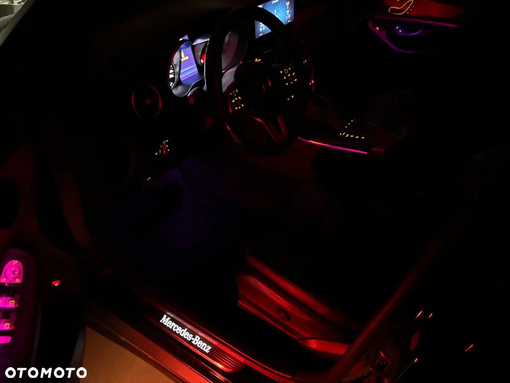Mercedes-Benz GLC - 25