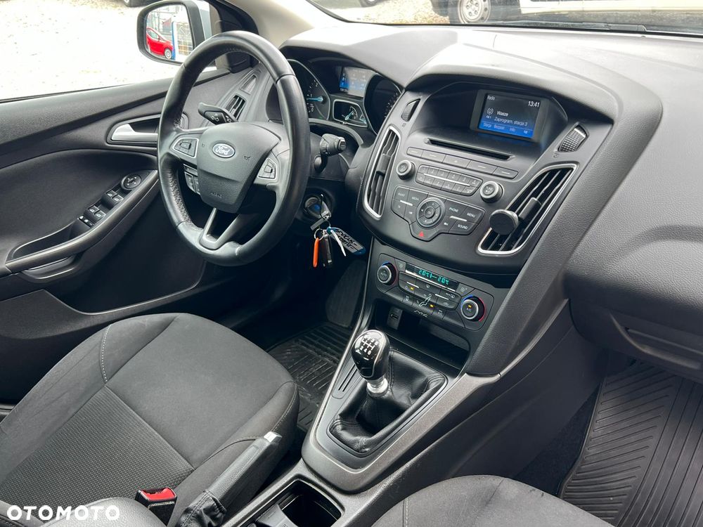 Ford Focus 1.5 TDCi Trend Sport - 4