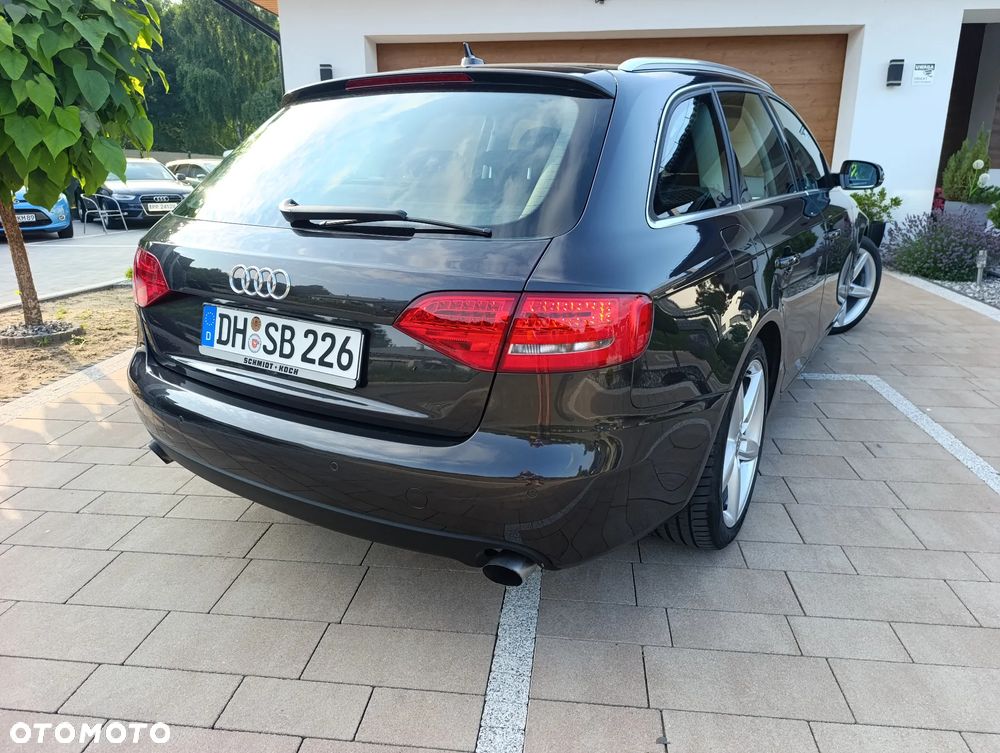 Audi A4 Avant - 13
