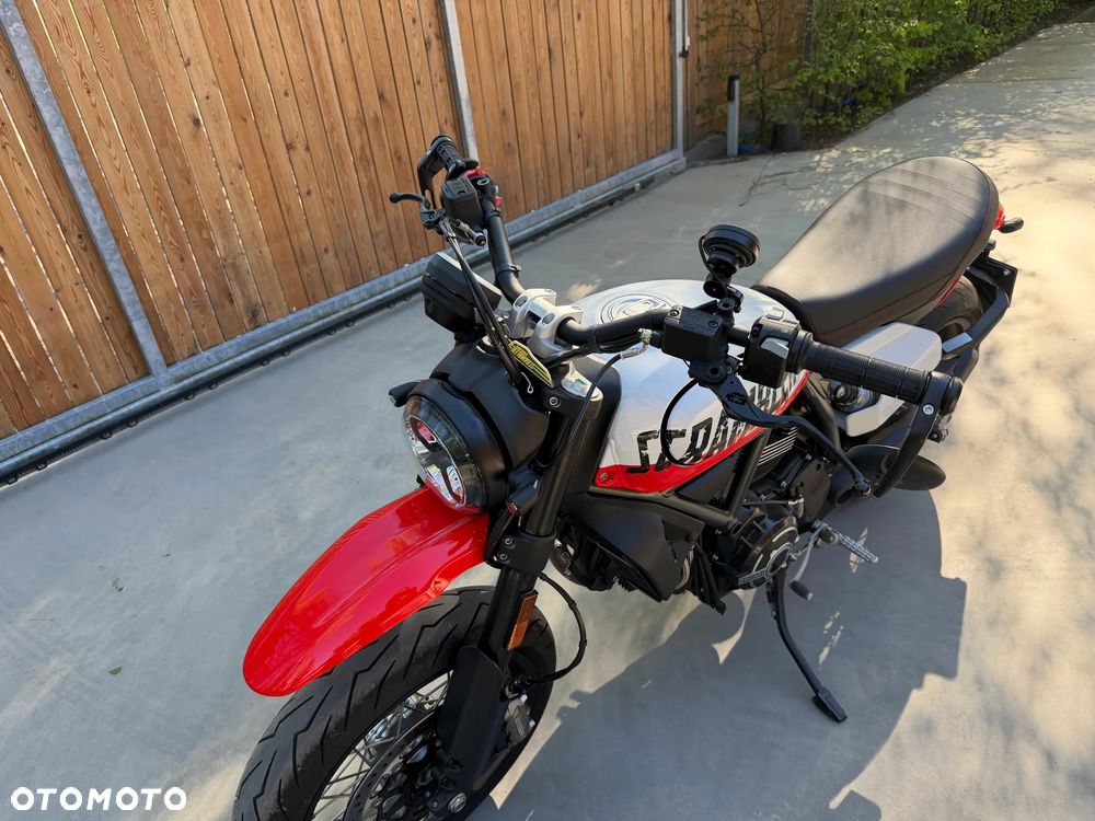 Ducati Scrambler - 11