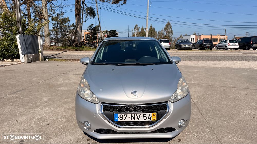 Peugeot 208 1.4 HDi Active - 2