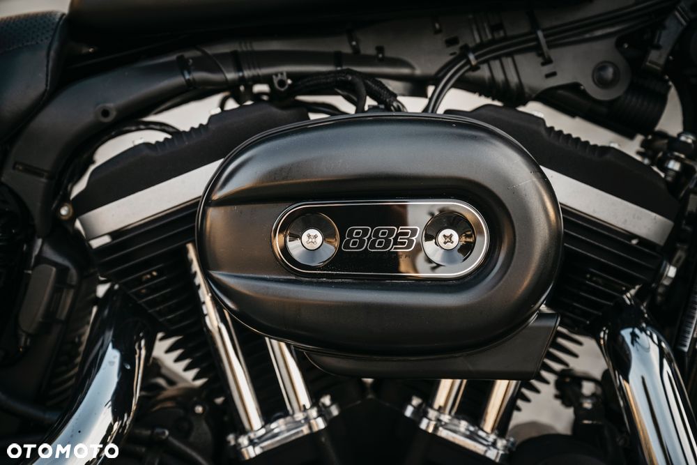 Harley-Davidson Sportster Iron 883 - 15