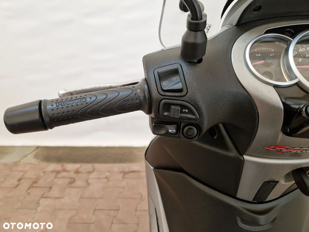 Piaggio Beverly - 31