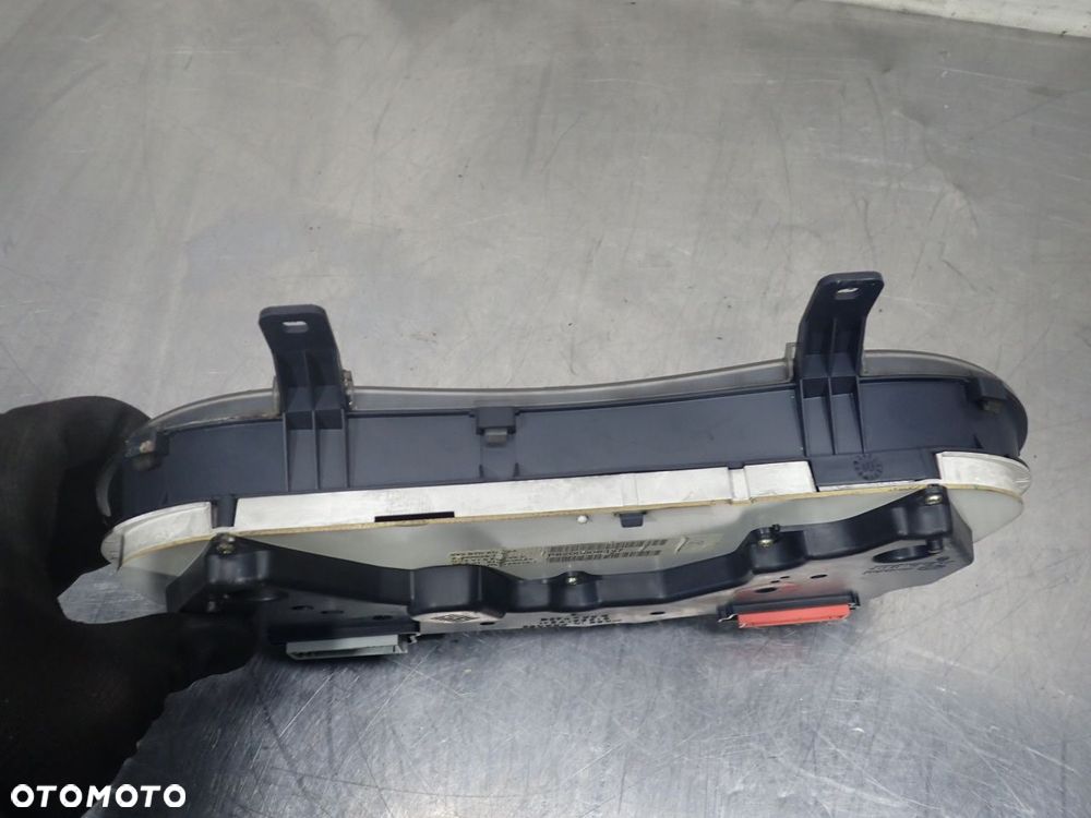 LICZNIK RENAULT TRAFIC II 1.9 8200006337 - 4