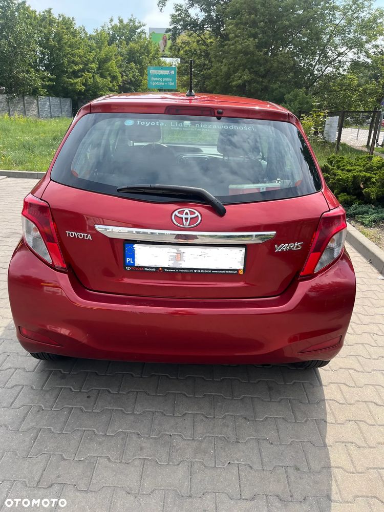 Toyota Yaris - 4