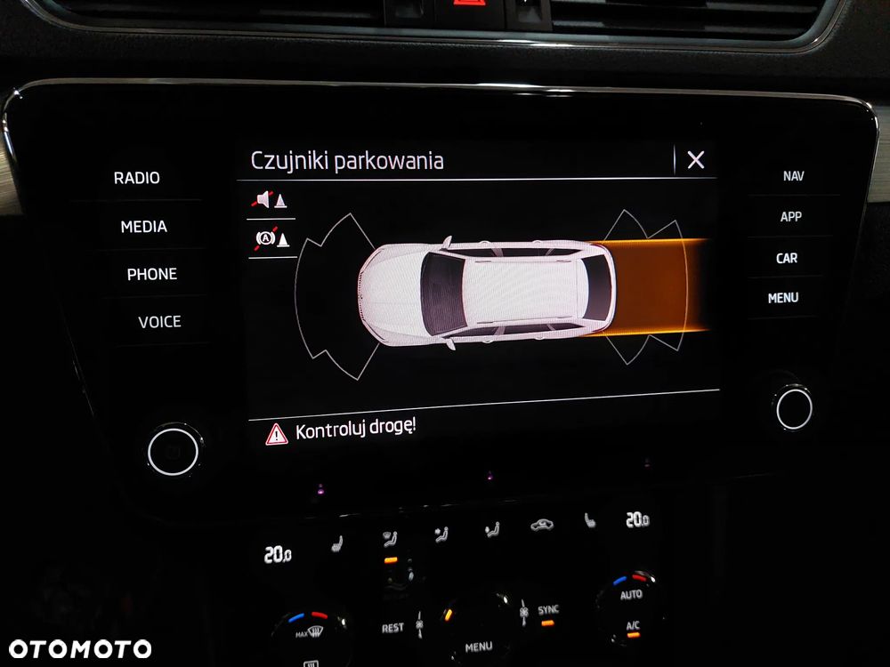 Skoda Superb 1.5 TSI Ambition DSG - 32