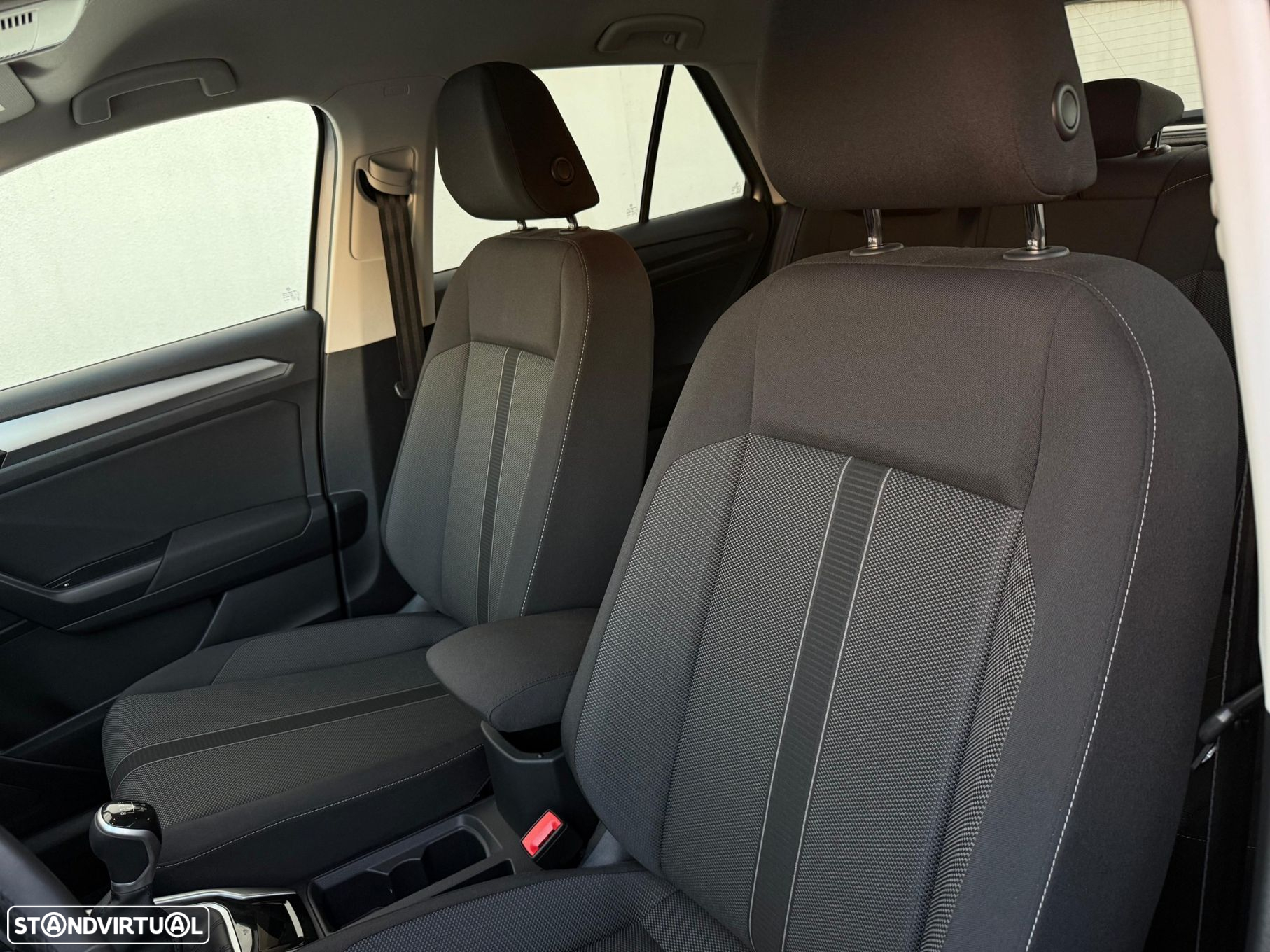 VW T-Roc 1.0 TSI Urban - 12