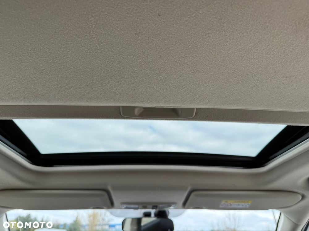 Mitsubishi Outlander 2.0 4WD Top - 22