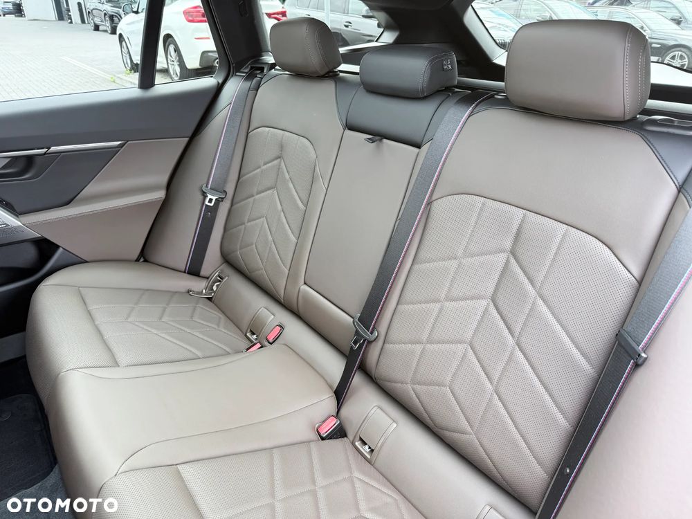 BMW Seria 5 520d xDrive - 34
