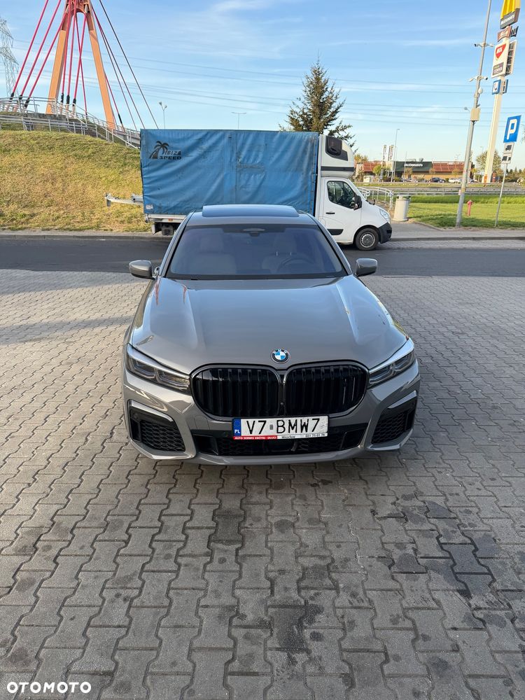 BMW Seria 7 - 16