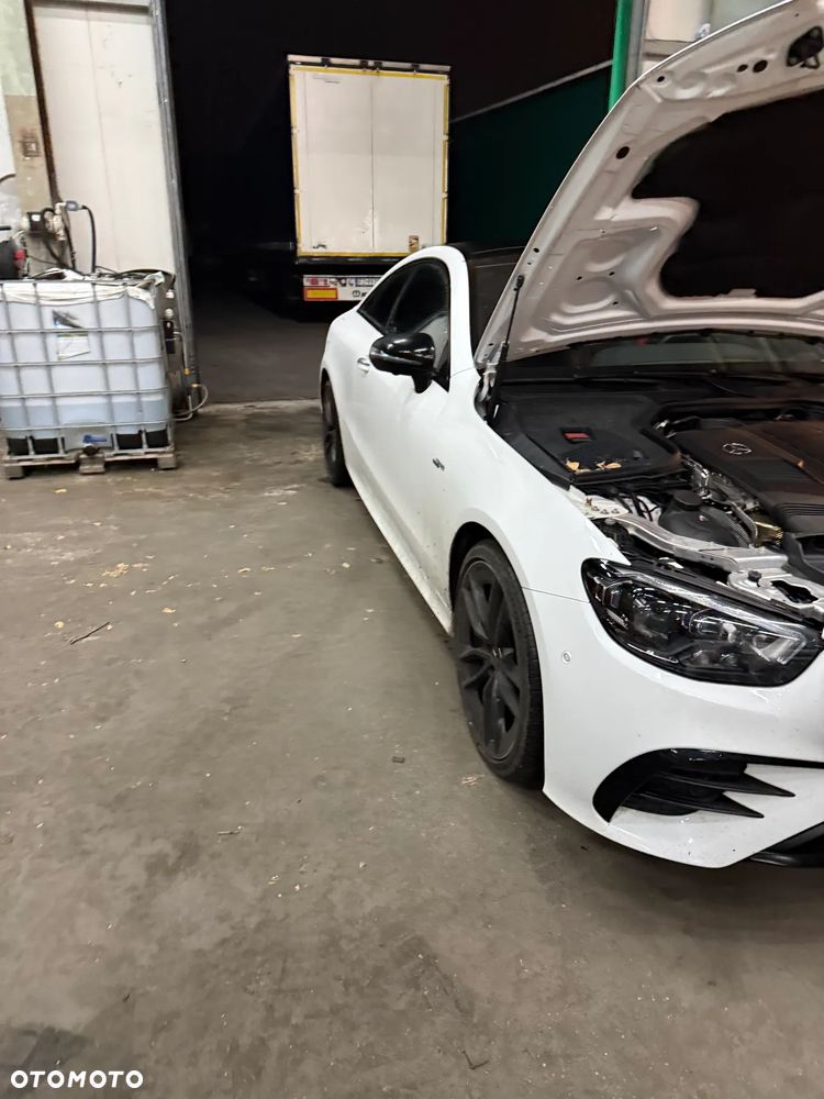 Mercedes-Benz Klasa E - 7