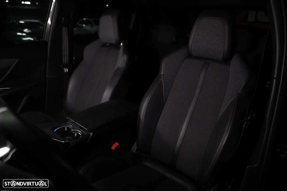 Peugeot 3008 1.2 PureTech GT Line EAT8 - 6
