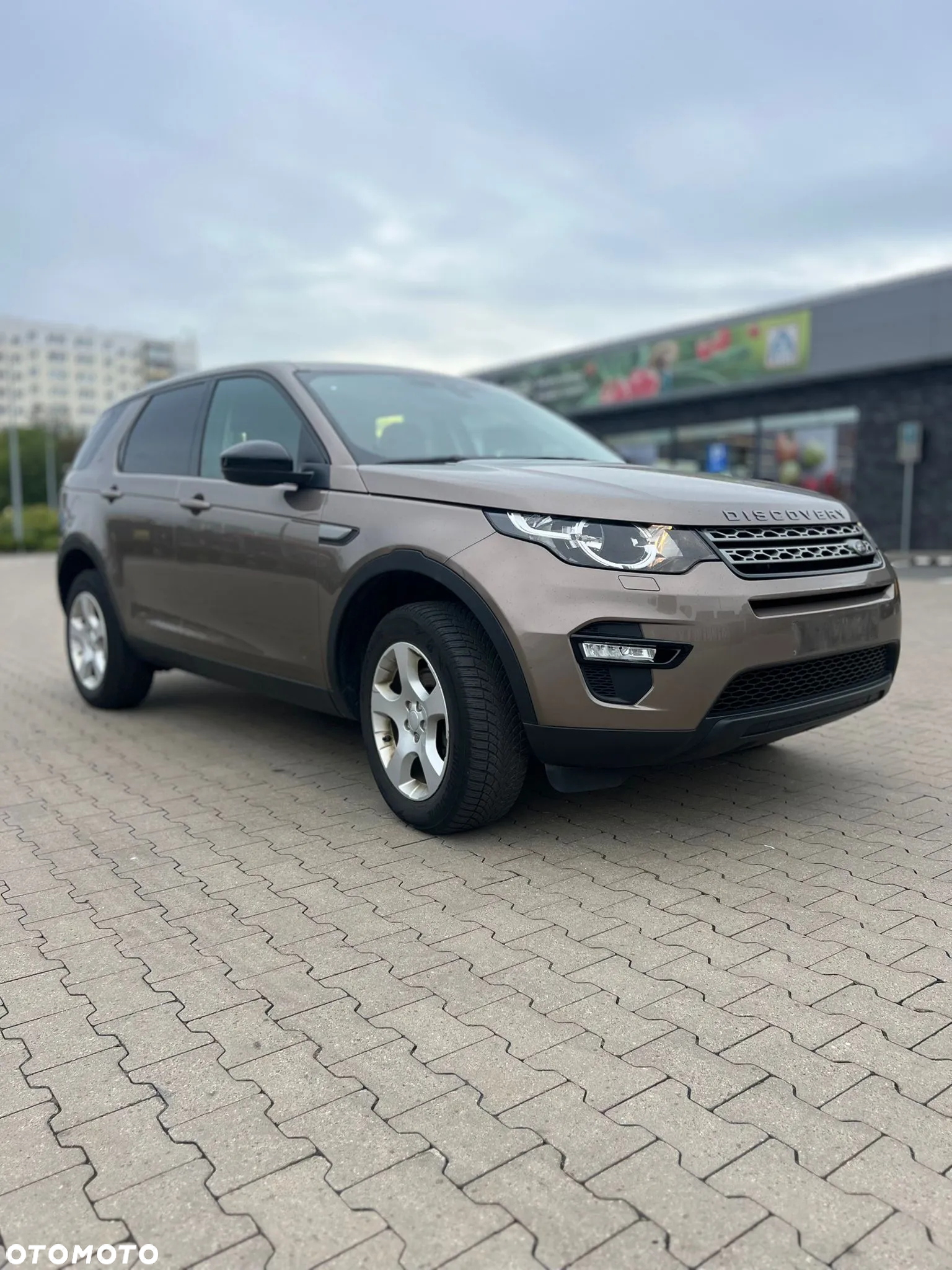Land Rover Discovery Sport 2.0 eD4 HSE - 19