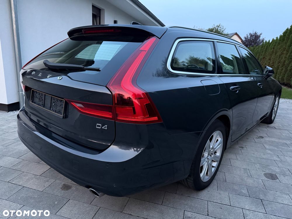 Volvo V90 - 10