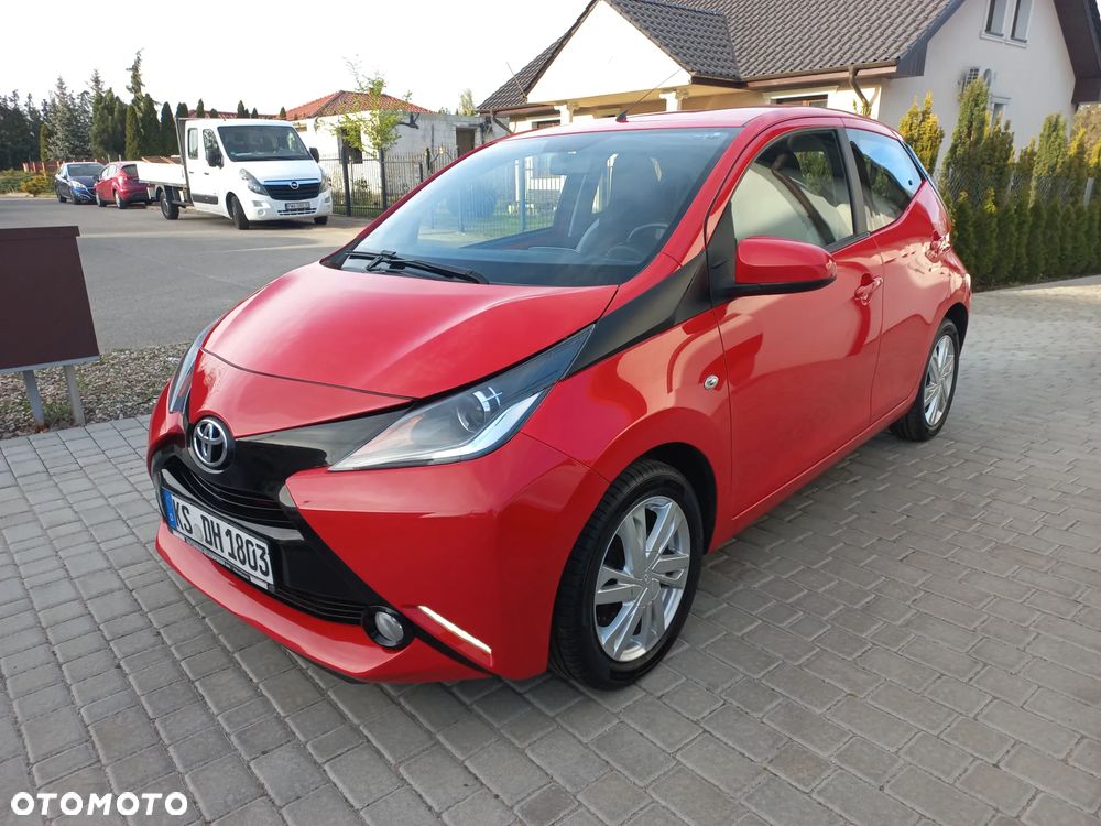 Toyota Aygo x-play - 4