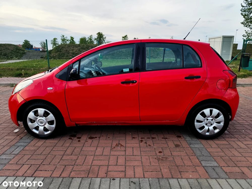 Toyota Yaris - 1