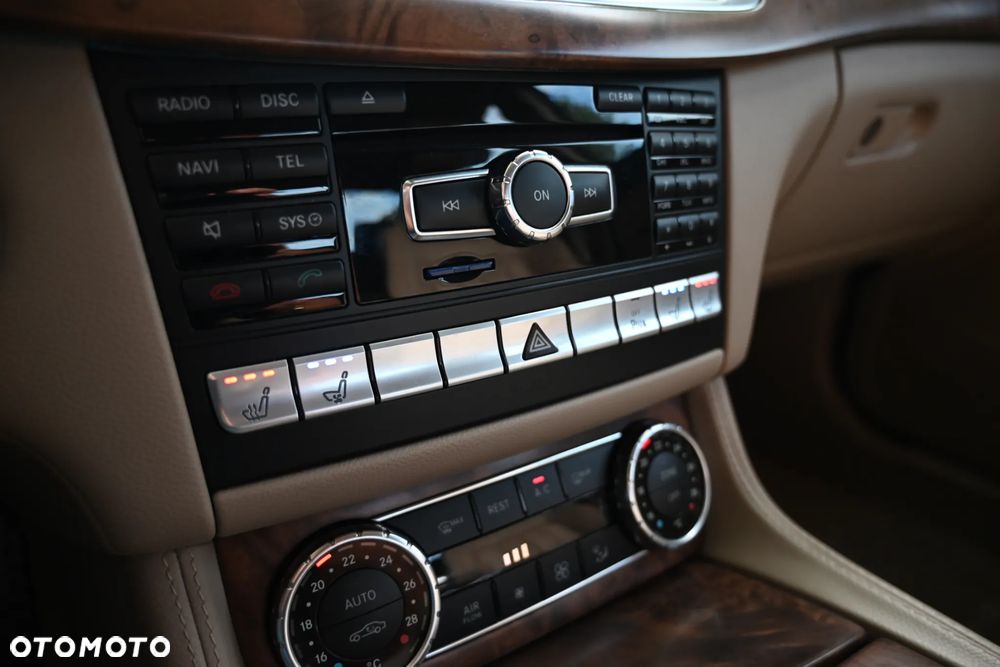 Mercedes-Benz CLS - 26