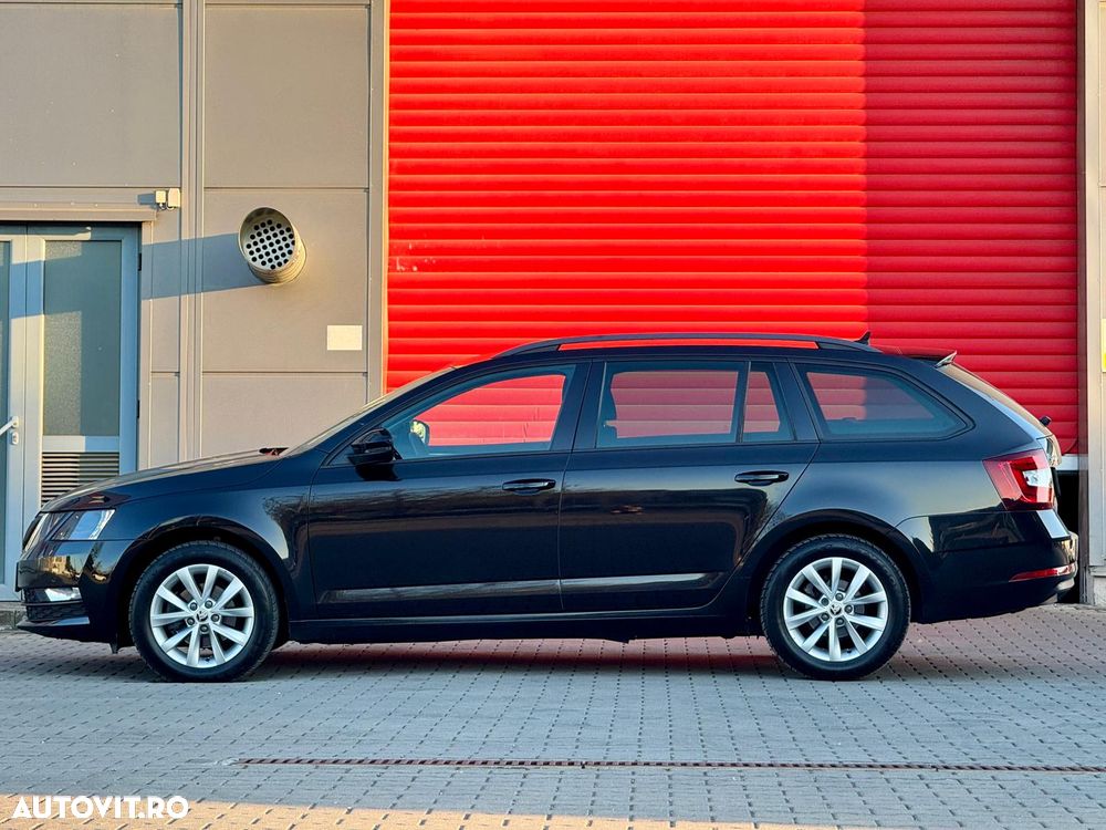 Skoda Octavia 1.6 TDI DSG Style - 12
