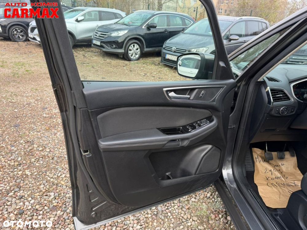 Ford Galaxy - 10