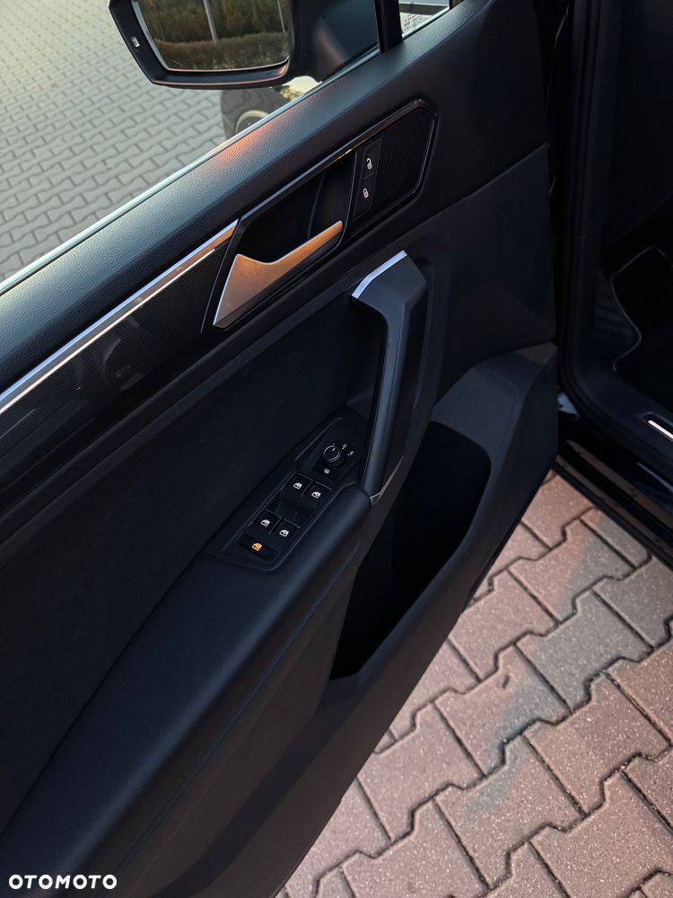 Volkswagen Tiguan - 28