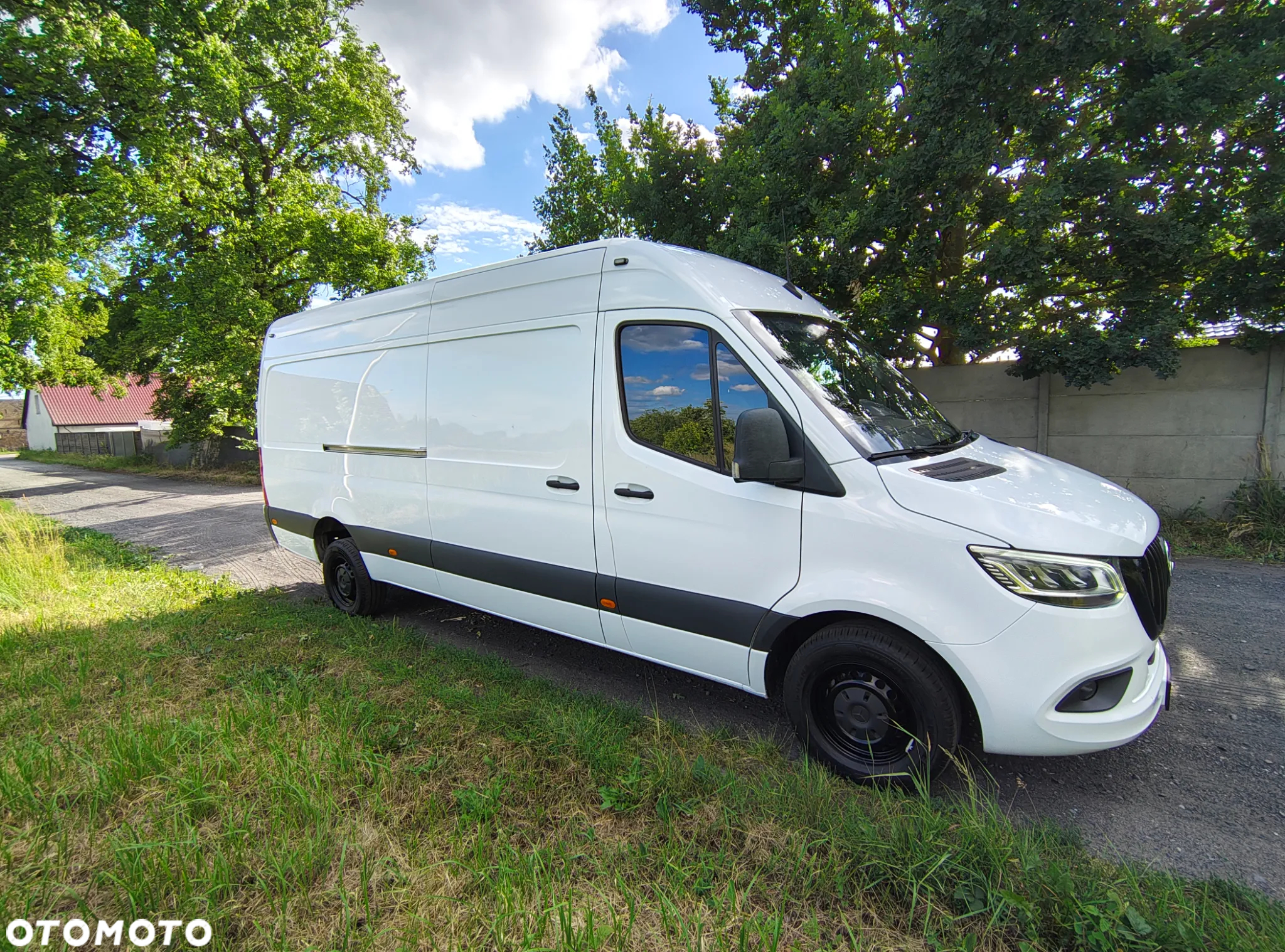 Mercedes-Benz Sprinter - 4