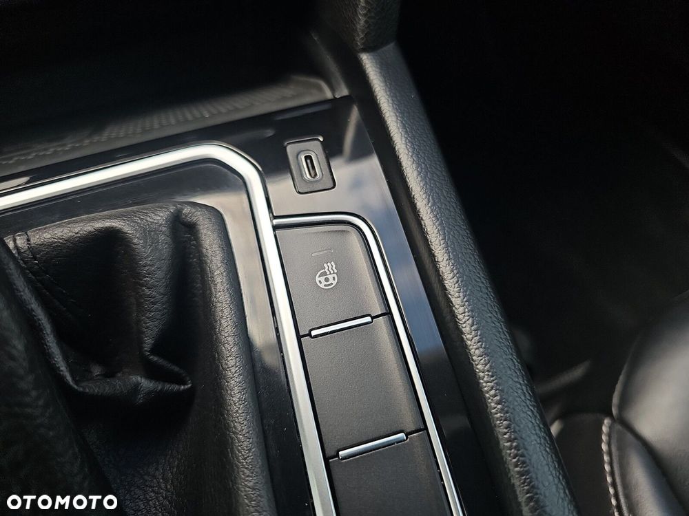 Volkswagen Arteon 2.0 TDI SCR Elegance DSG - 25
