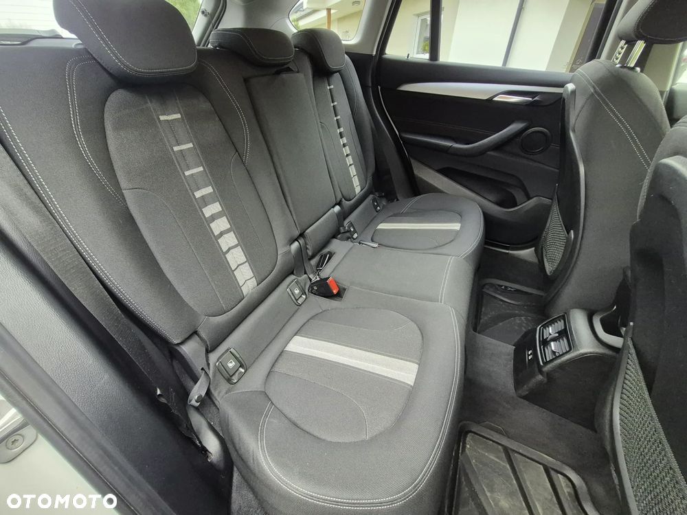 BMW X1 sDrive18i GPF Advantage - 20
