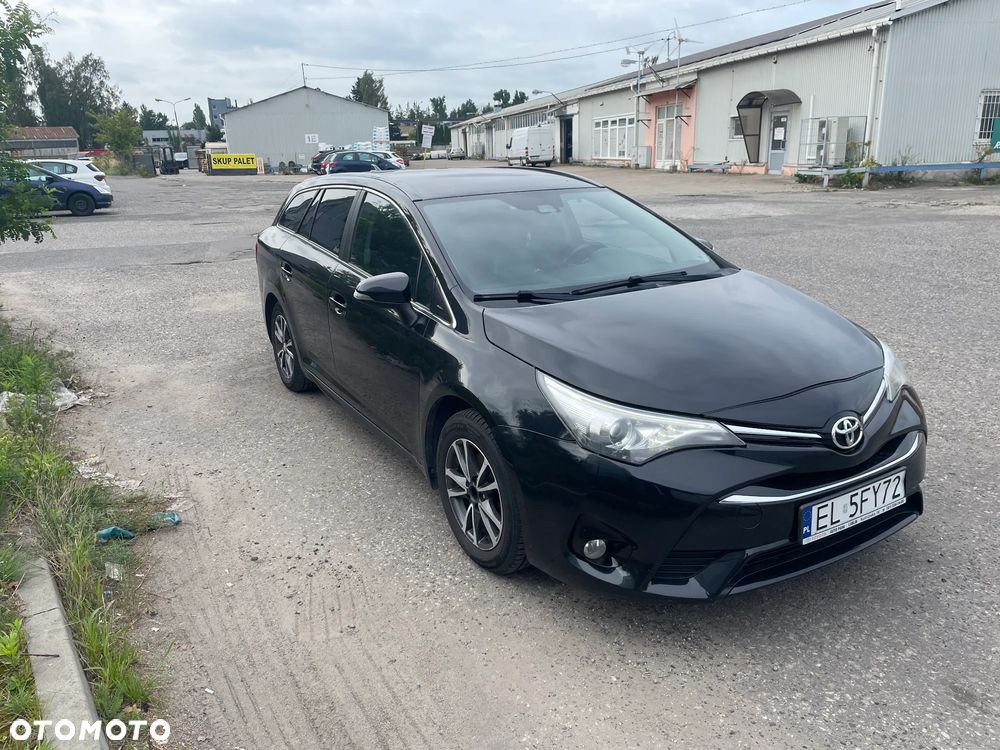 Toyota Avensis 1.8 Premium - 1