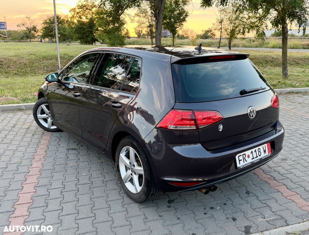 Volkswagen Golf 1.4 TSI BlueMotion Technology DSG Lounge - 5