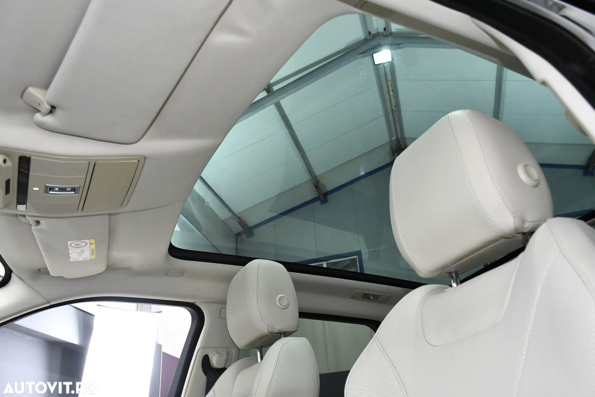 Land Rover Range Rover Evoque - 11