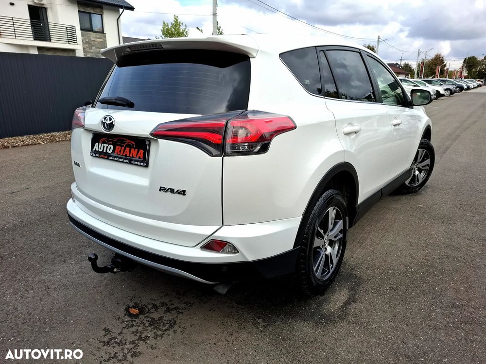 Toyota RAV4 - 4