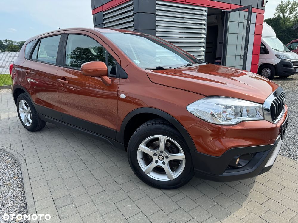 Suzuki SX4 S-Cross 1.0 T Comfort - 4