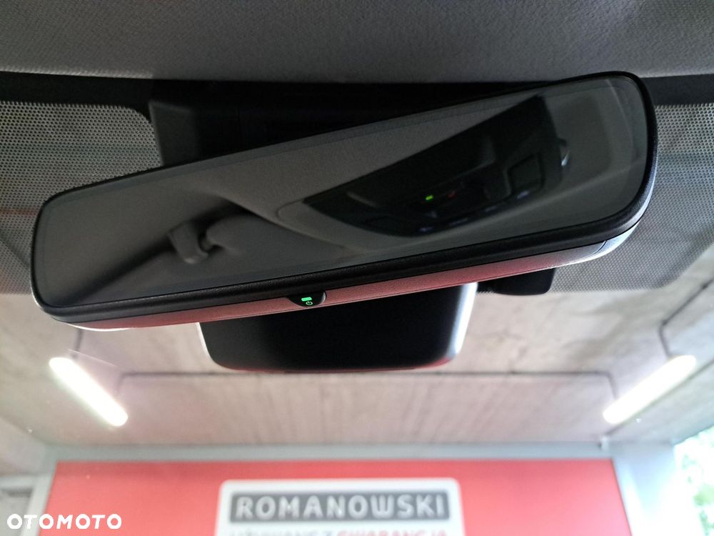 Toyota Corolla 1.8 Hybrid Comfort - 18