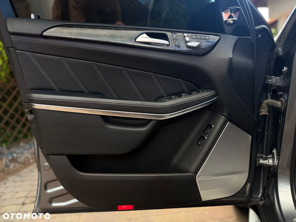 Mercedes-Benz GLS AMG 63 4Matic AMG Speedshift 7G-TRONIC - 14