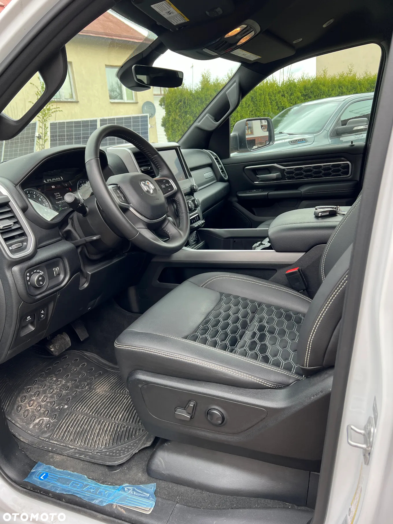 RAM 1500 - 11