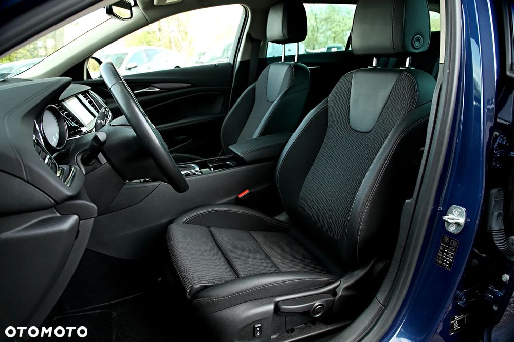 Opel Insignia 1.5 T GPF Elite S&S - 17