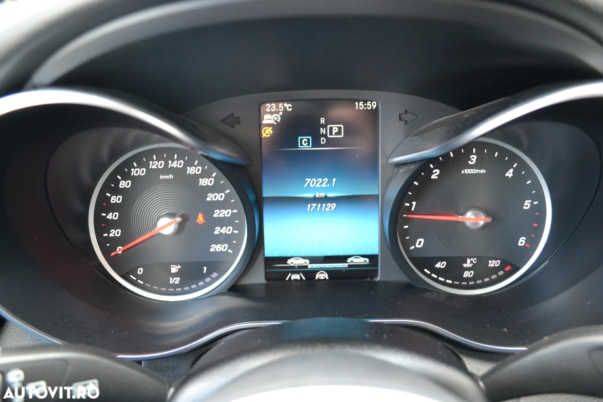 Mercedes-Benz C 220 d T 9G-TRONIC Avantgarde - 17